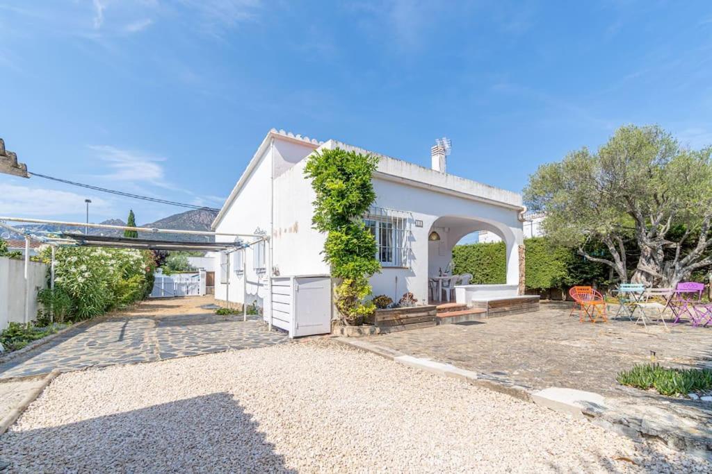 Mb1-House With Big Garden ,Swimming-Pool, & Barbacue In Roses Villa Exteriör bild